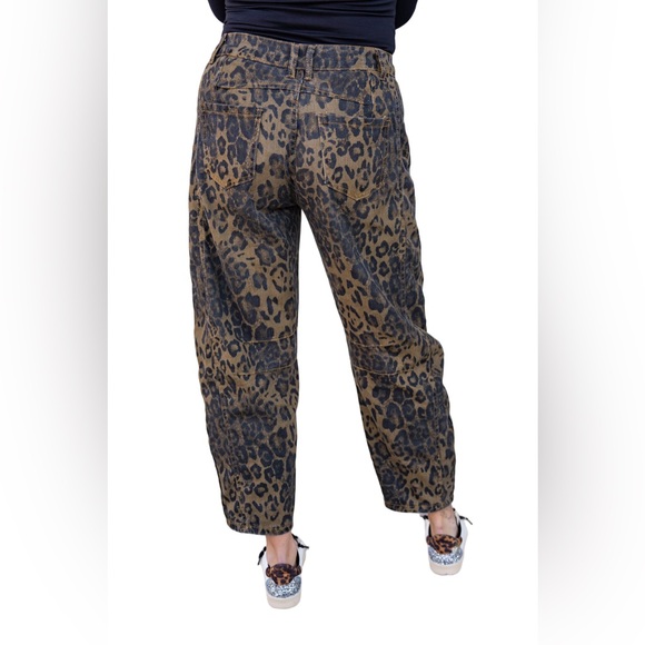 Buckley Leo Leopard print Barrel jeans - Picture 2 of 10